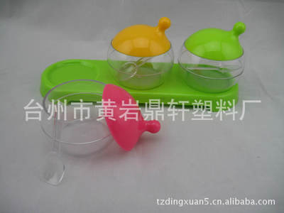 【本公司供應(yīng)塑料制品單扣飯盒 廣告促銷品 內(nèi)外貿(mào)產(chǎn)品】價格,廠家,圖片,保鮮盒、飯盒,臺州市黃巖鼎軒塑料廠-